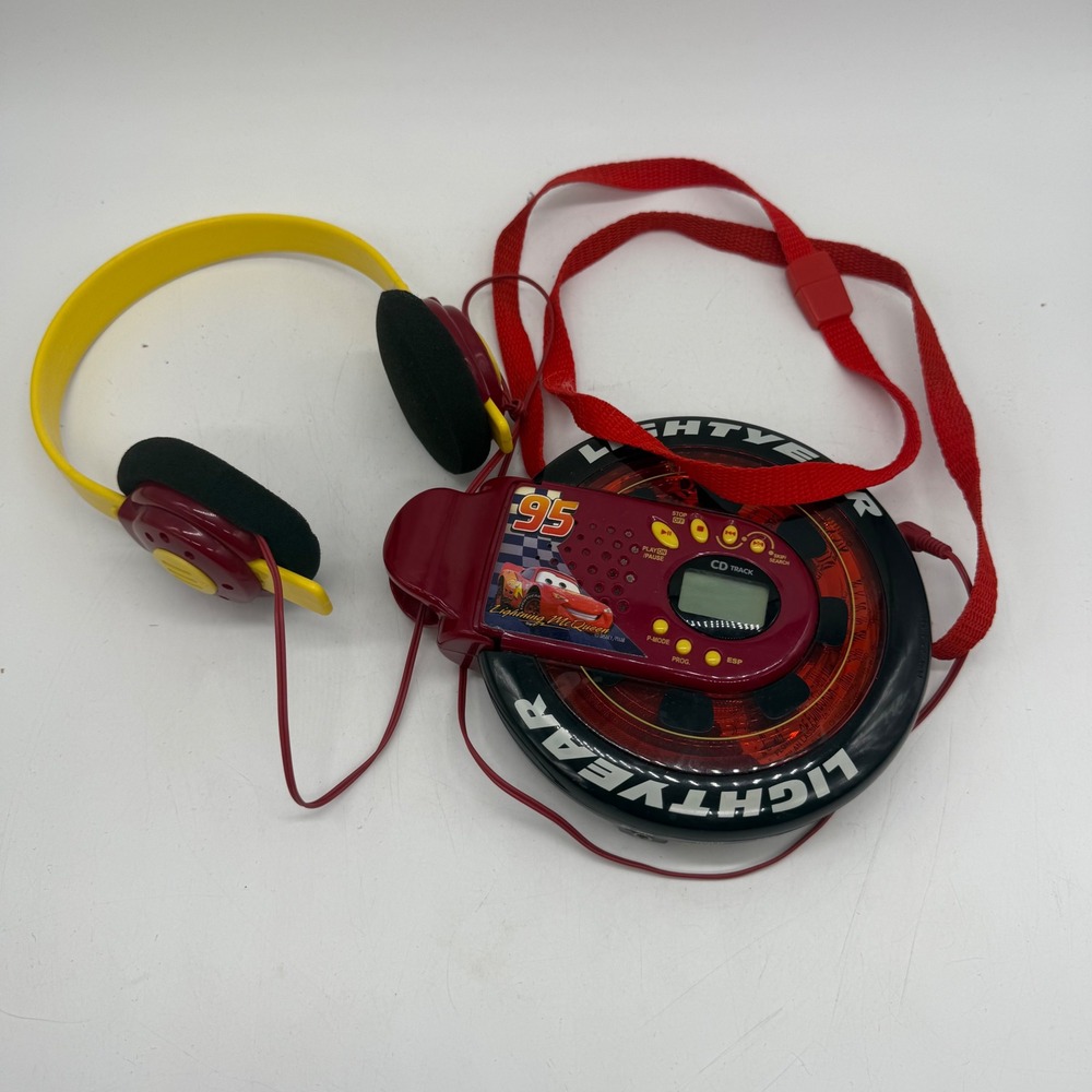 Disney Store Movin Soundz Portable CD Player Cars Lightning McQueen Red Vintage